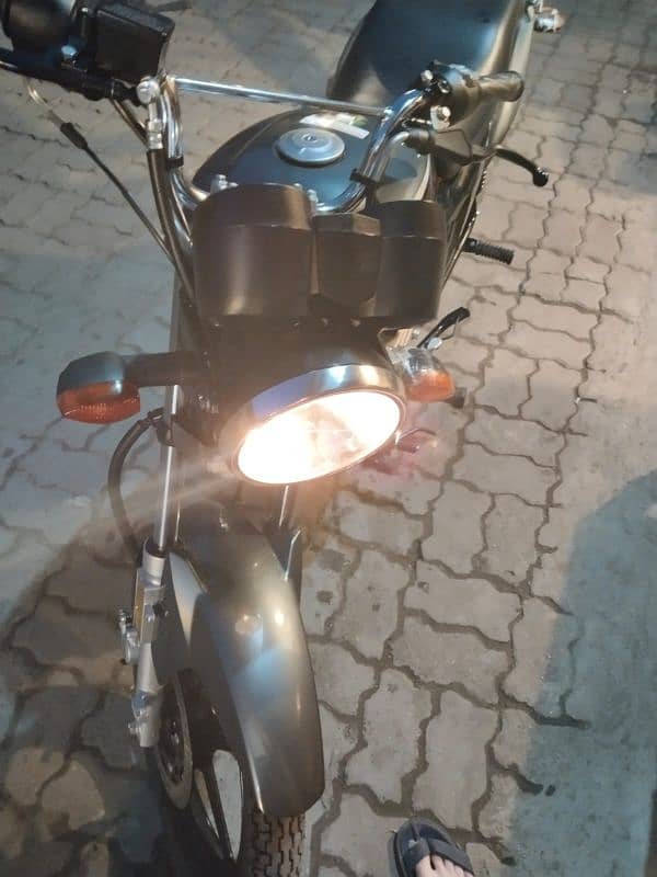 Yamaha 125 dx just I month use brand new condition 4