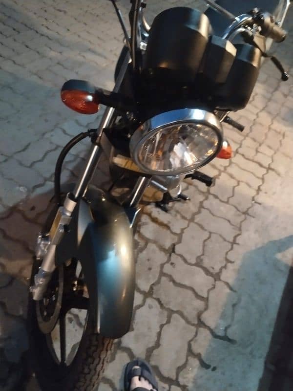 Yamaha 125 dx just I month use brand new condition 6