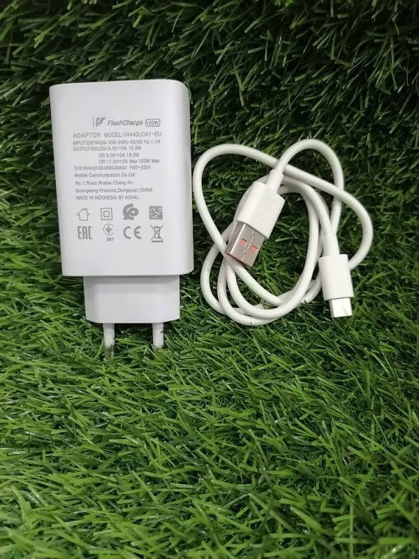 vivo Flashcharger 18w Fast Charger with Fast Type C Cable 1