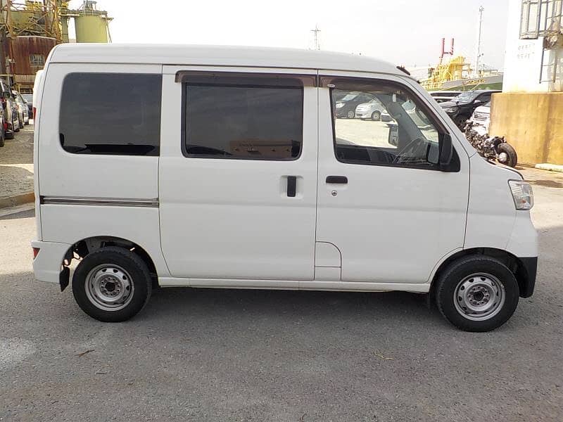 Daihatsu Hijet 2019 2