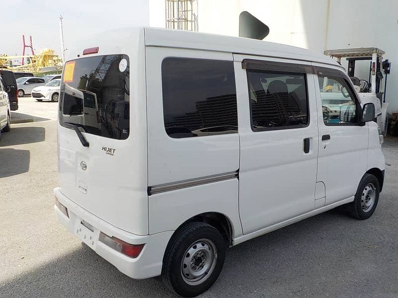 Daihatsu Hijet 2019 6