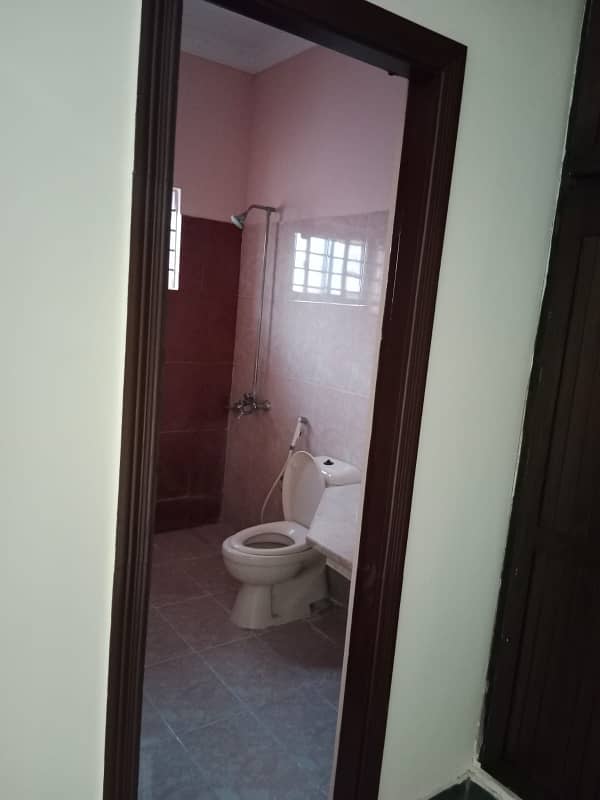 Kanal Upper Portion Ground Portion Lock Independent House Available For Rent 11