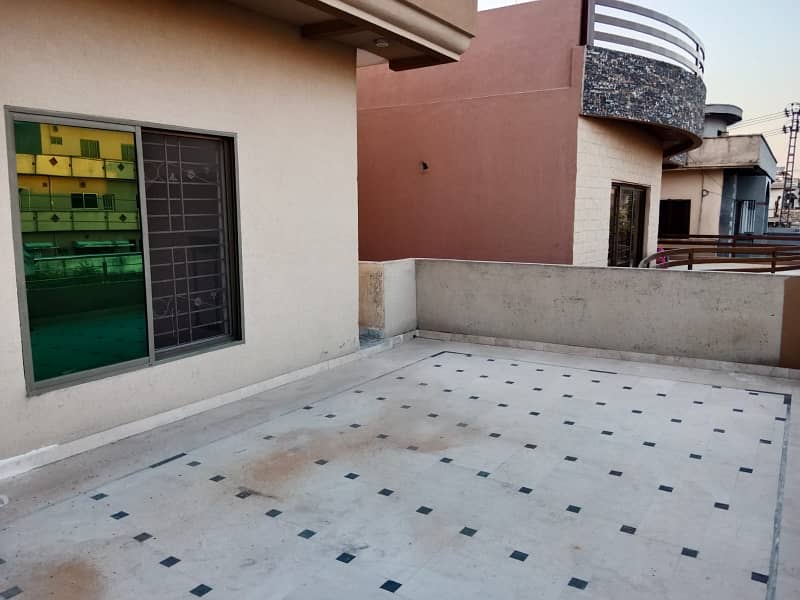 Kanal Upper Portion Ground Portion Lock Independent House Available For Rent 15