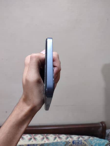 Realme C35 8/128 3