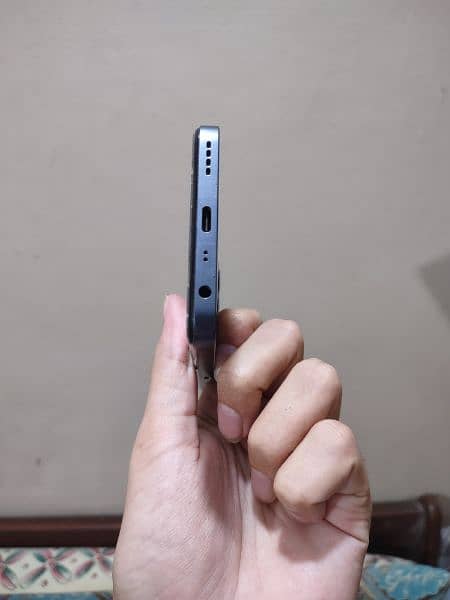 Realme C35 8/128 4