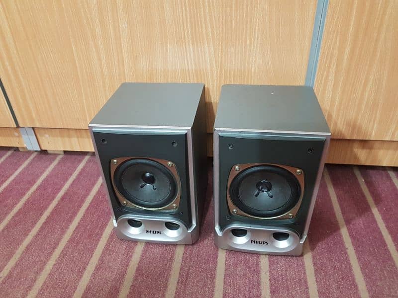 Philips Bookshelf Speakers rate final hain 1