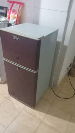 Kent small fridge for sale 0