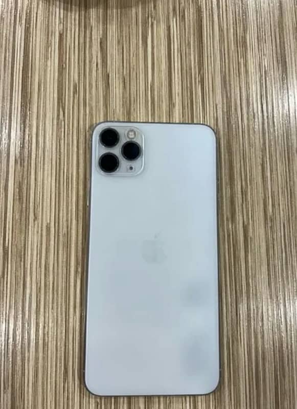 iphone 11 pro max 2