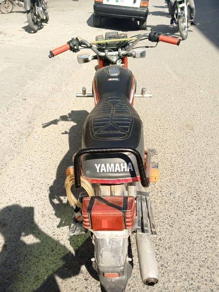 Yamaha 100 1