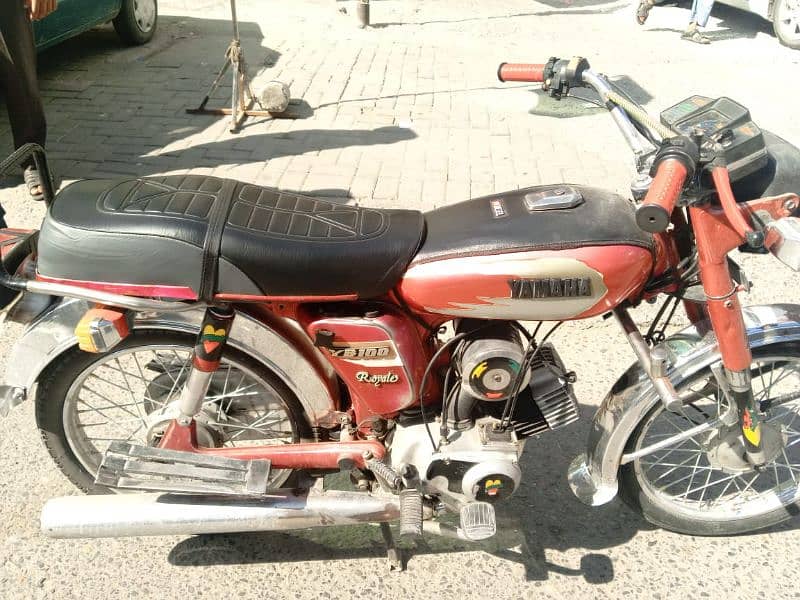 Yamaha 100 2