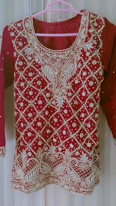 new dress h used nhi hova stich howa h