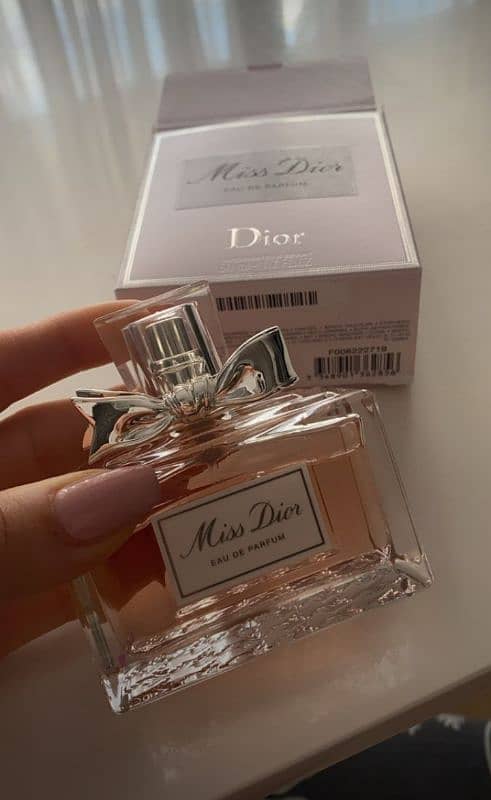 Lady Dior perfume 2