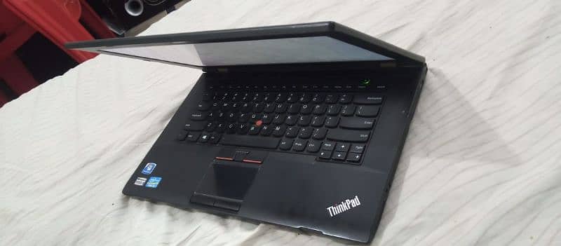 Lenovo i3 3rd generation urgent sale 10/10 6