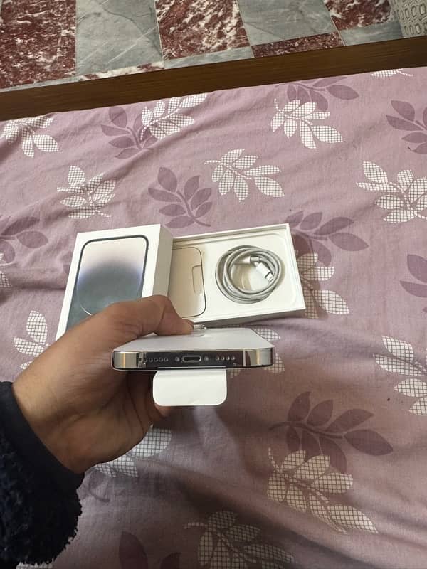 iphone 14 pro max 256gb Silver Factory Unlocked 5