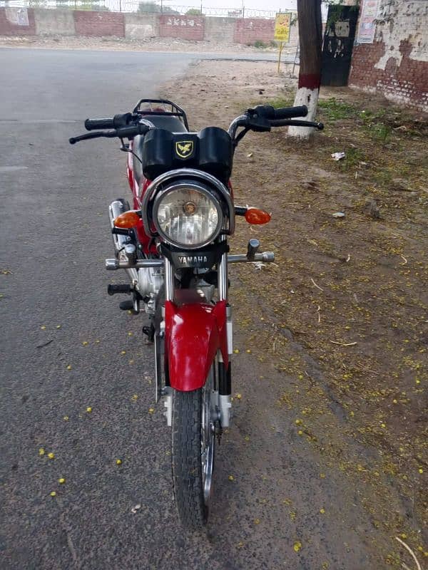 Yamah YB125Z Like New Condition 5