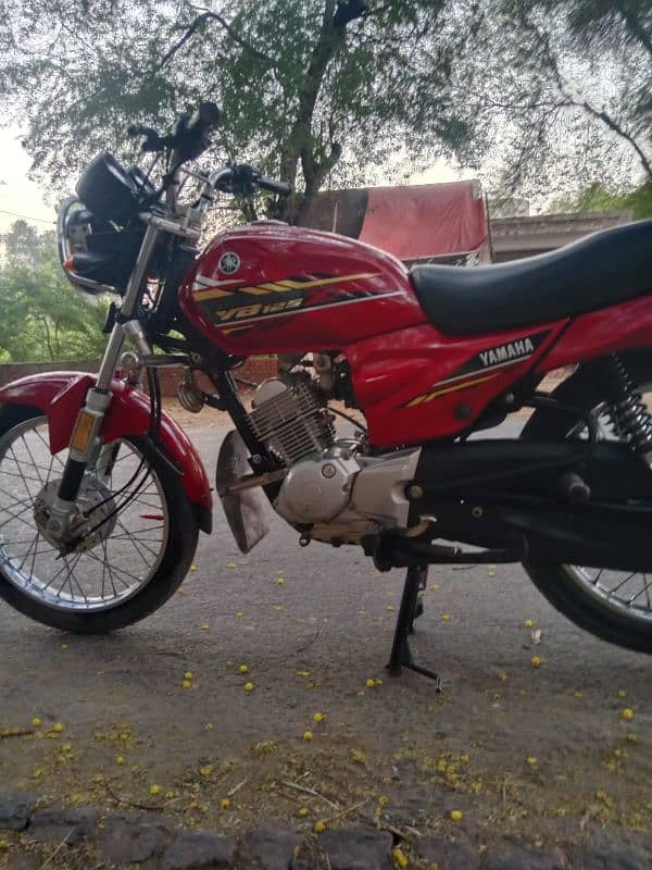 Yamah YB125Z Like New Condition 9