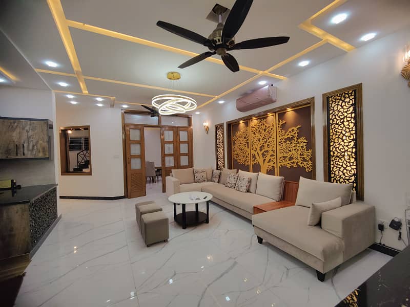 7 Marla luxury furnish avalaible for rent long and short time 10