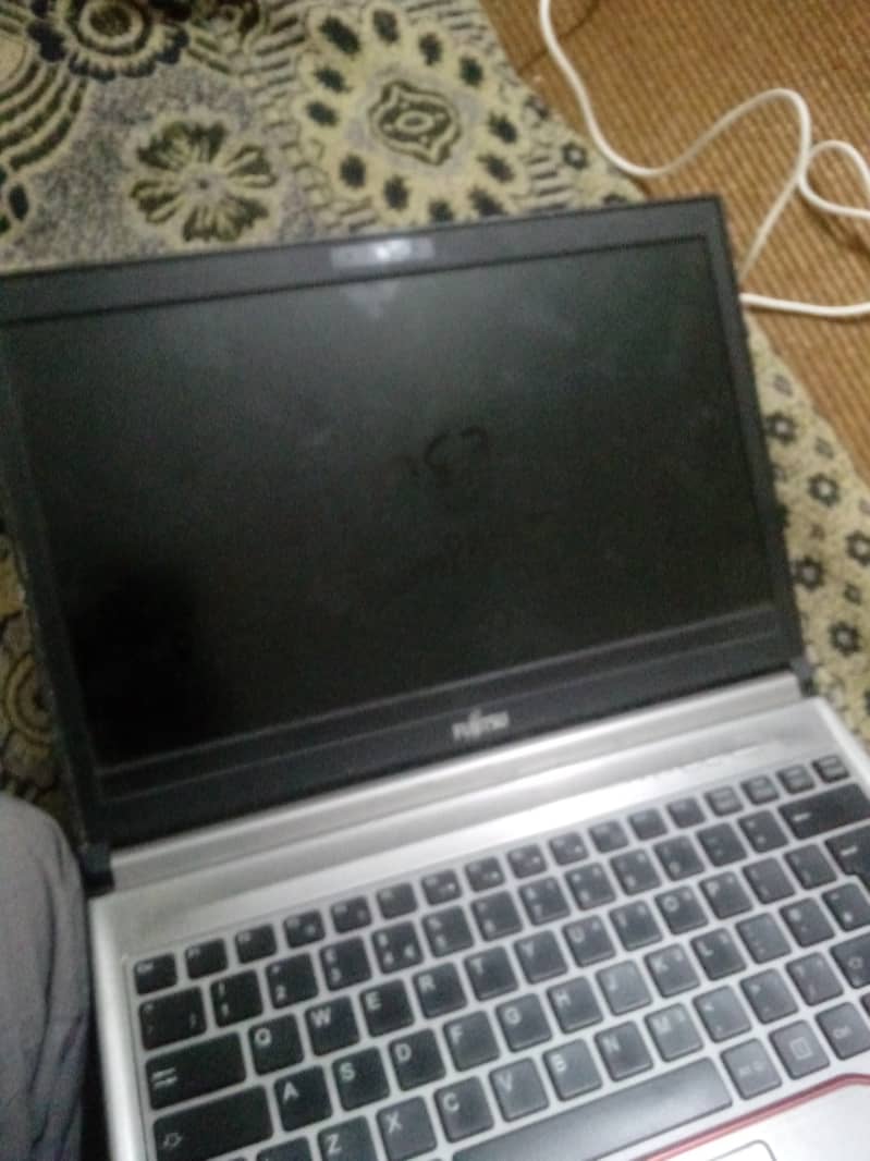 Figutsi laptop for sale 0