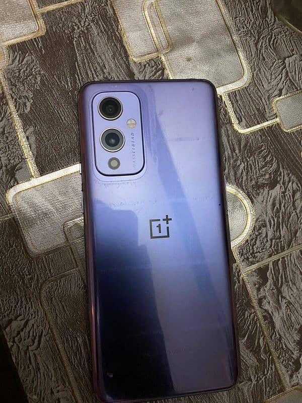 OnePlus 9 4