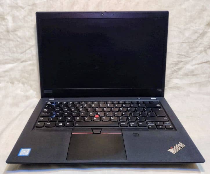 Lenovo Thinkpad T490, i7 8th generation, 12/512 0