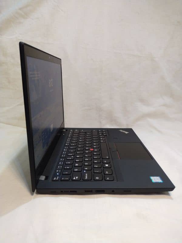 Lenovo Thinkpad T490, i7 8th generation, 12/512 3