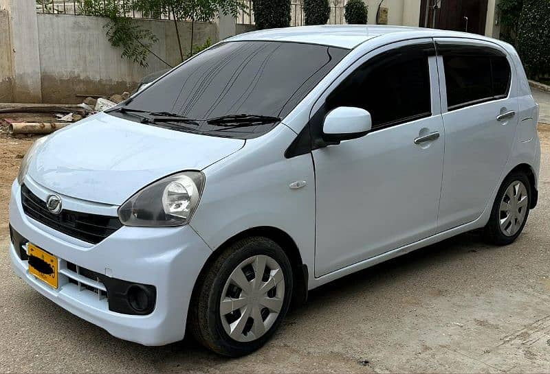 Daihatsu Mira 2015 2