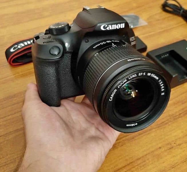 Canon Camera DSLR for sale 1