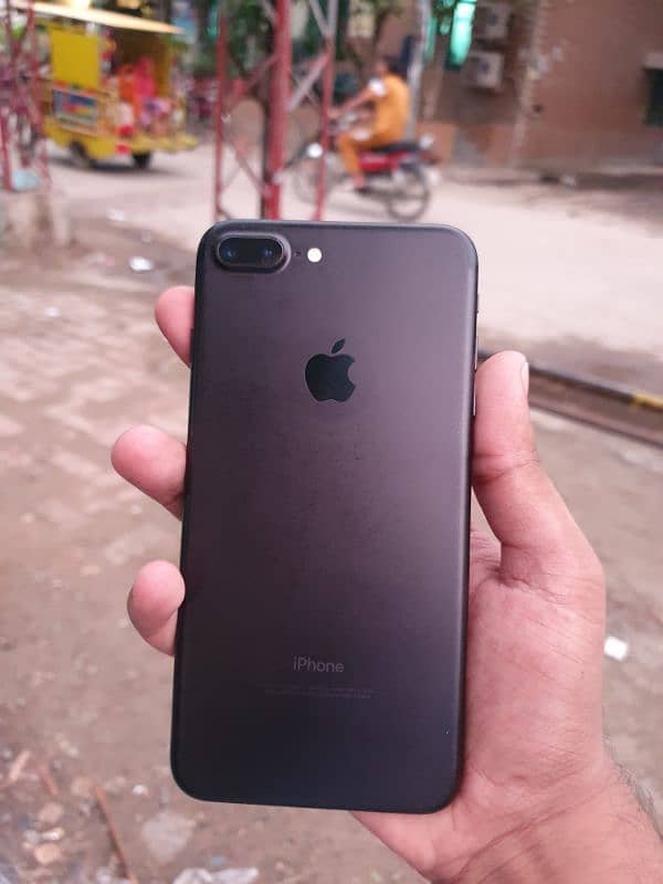 iphone 7 plus 128gb Pta approved 2