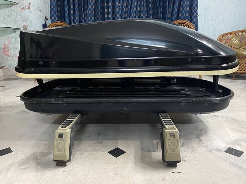 Roof Box for SUV 8