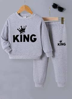 2pcs Grey Polyester Kid's Track Suit for Winter.