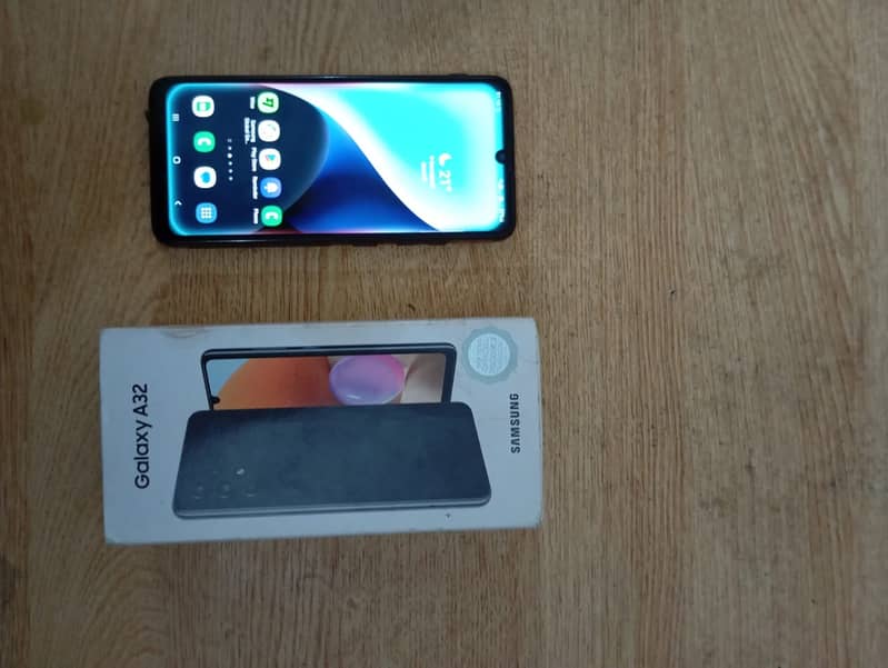 Samsung  Galaxy A32 0