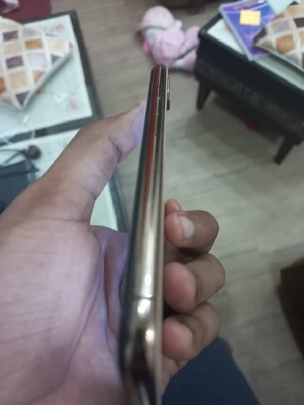 Iphone xs max 256gb non pta 10/10 orignal battery 2