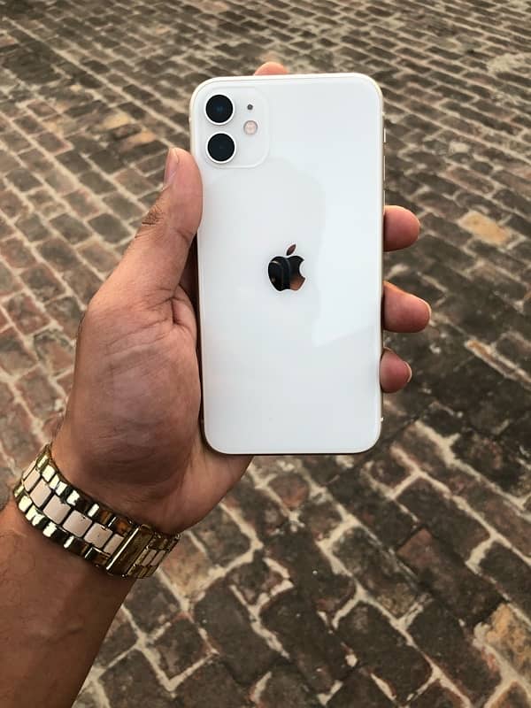 IPhone 11 (128Gb) Nonpta (Jv) sim time available WhatsApp(03274117805) 3