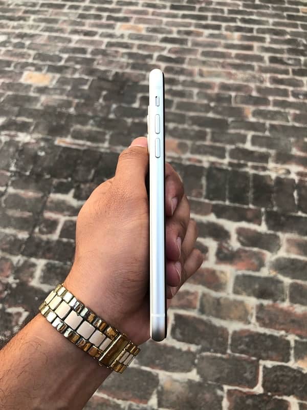 IPhone 11 (128Gb) Nonpta (Jv) sim time available WhatsApp(03274117805) 5