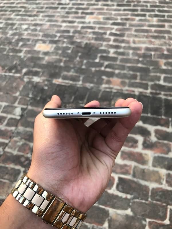 IPhone 11 (128Gb) Nonpta (Jv) sim time available WhatsApp(03274117805) 6