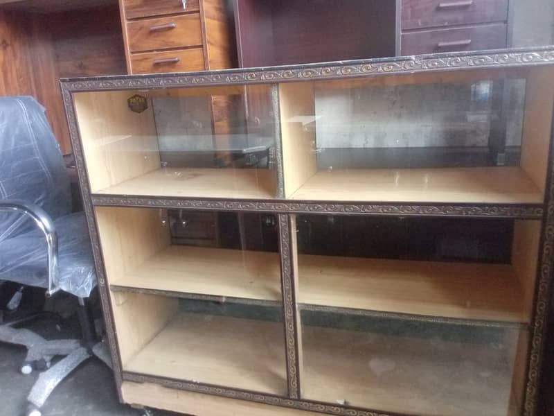 4 ft and 5 ft Counter Showcases, 2 Gift Stand, 2 Racks 1