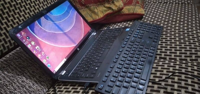 URGENT LAPTOP hp i5 3rd gen, 4gb ram, 8/10 1