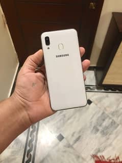 Samsung A30