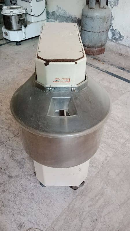 Flour mixer / Dough mixture / Atta mixture machine 0