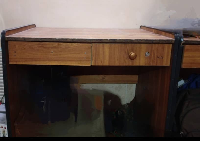 Office computer tables for sale 3