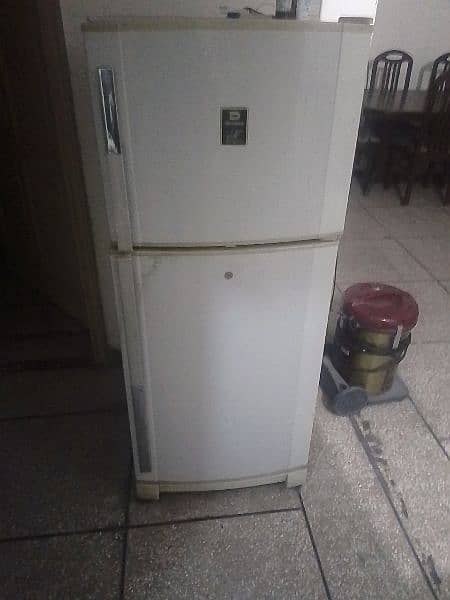 10/10 Dawlance refrigerator 5