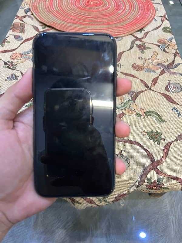 iPhone 11 128gb PTA Approved (Official) 0