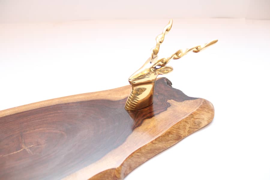 Wooden Tray with Markhor Knob 7