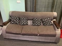 7 seater sofa set available on sell 0