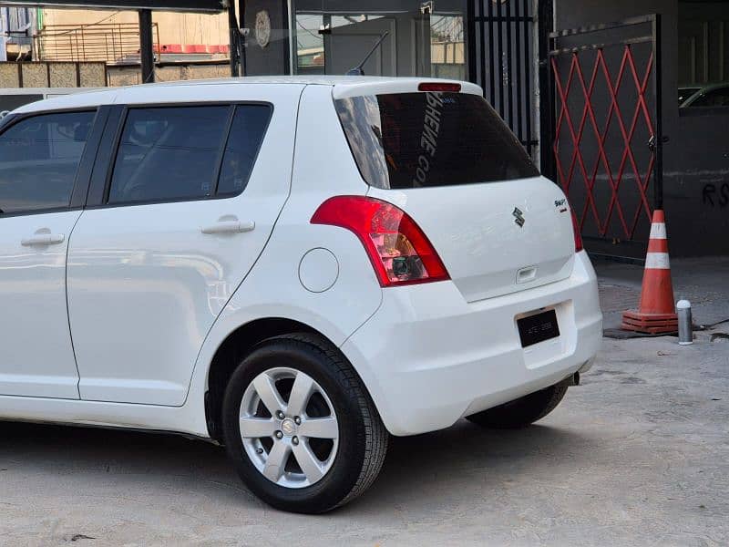 Suzuki Swift 2021 Automatic Up For Sale 4