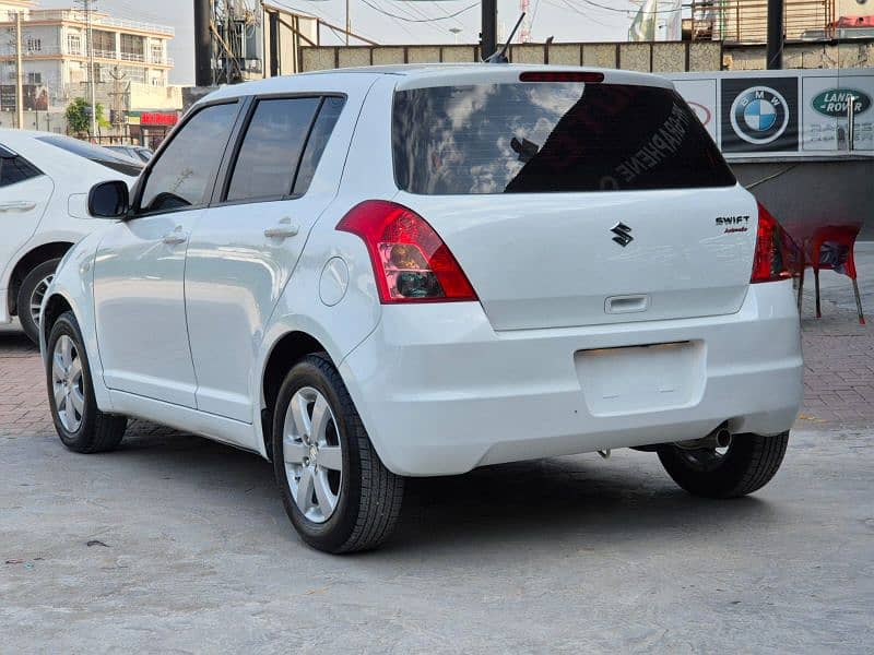 Suzuki Swift 2021 Automatic Up For Sale 5