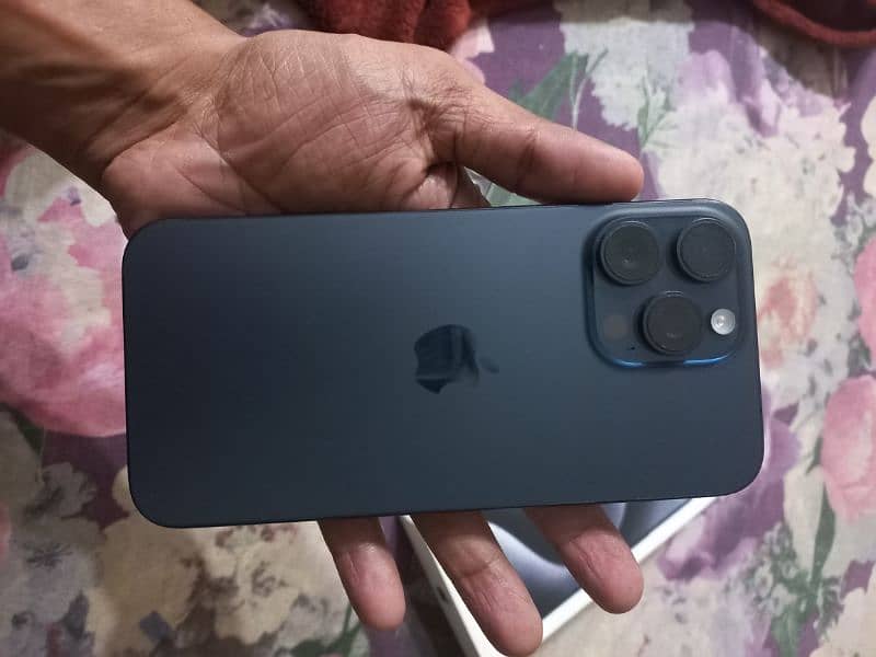 I phone 15 pro max 1