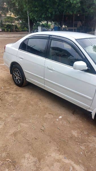 Honda Civic EXi 2005 1