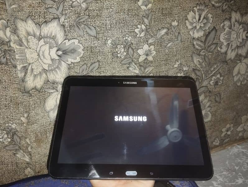 Samsung galaxy  tab 4 5