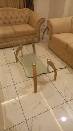 centre table set with 2 side tables.